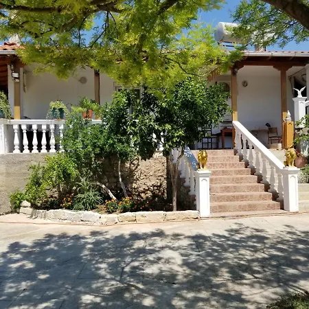 Denaj House * Himare
