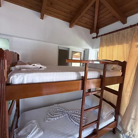 Denaj House 3* Himara