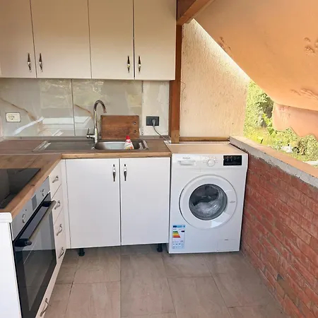 Denaj House 3*