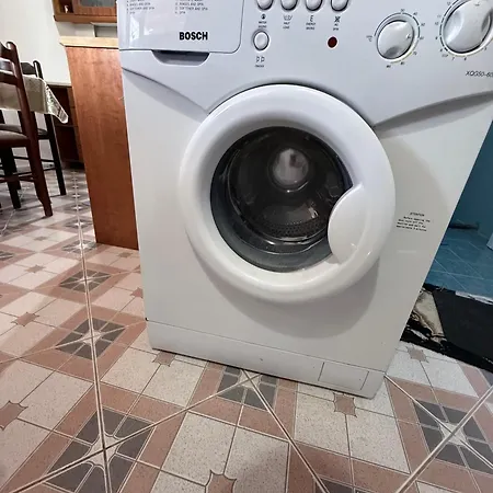 Denaj House 招待所