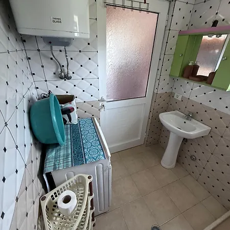 Denaj House 招待所